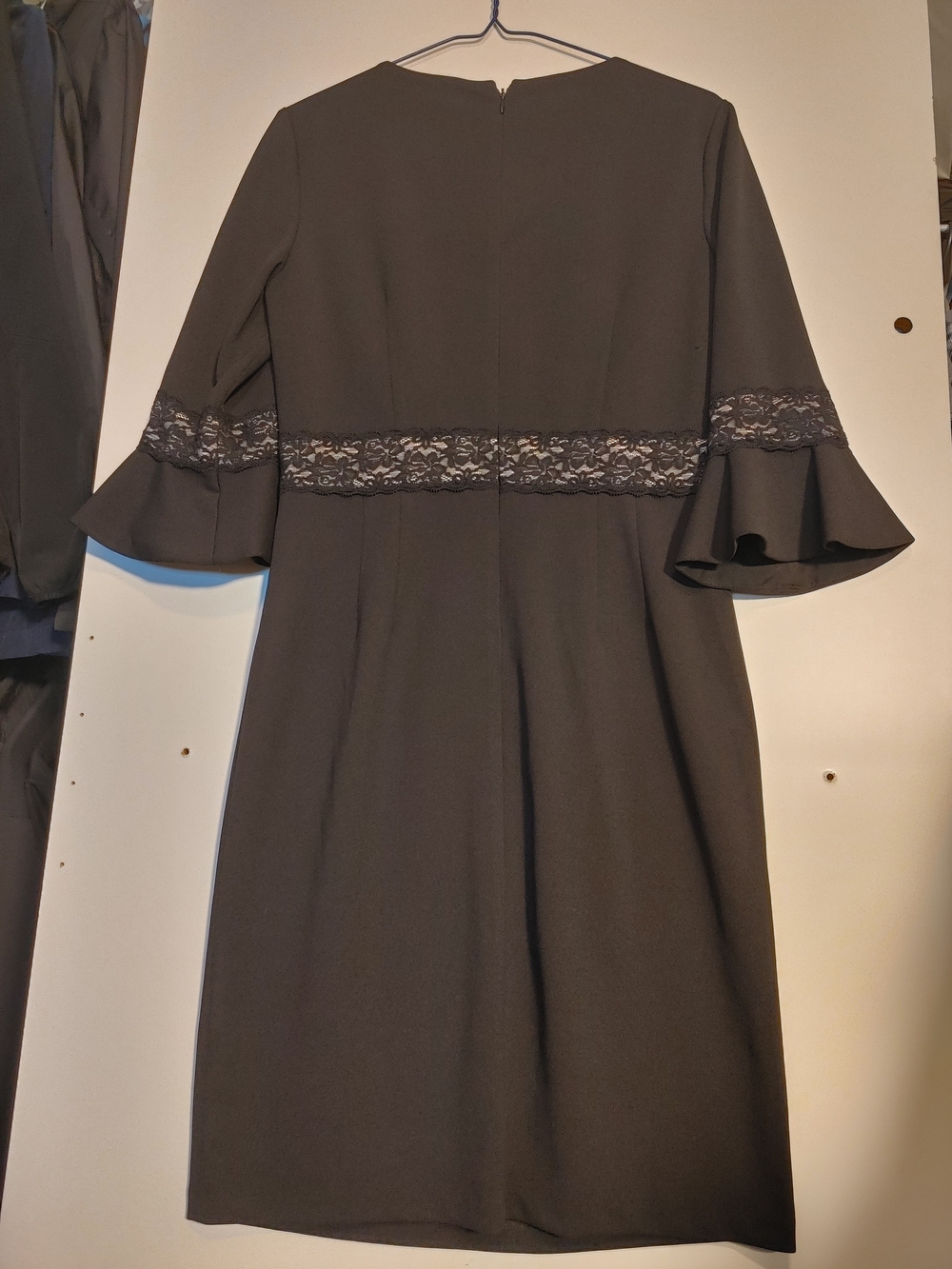 Donna Morgan Black Lace-Trim Midi Dress